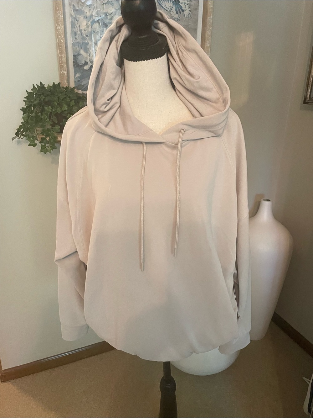 NWT Athleta Seasoft Bubble Hem Hoodie